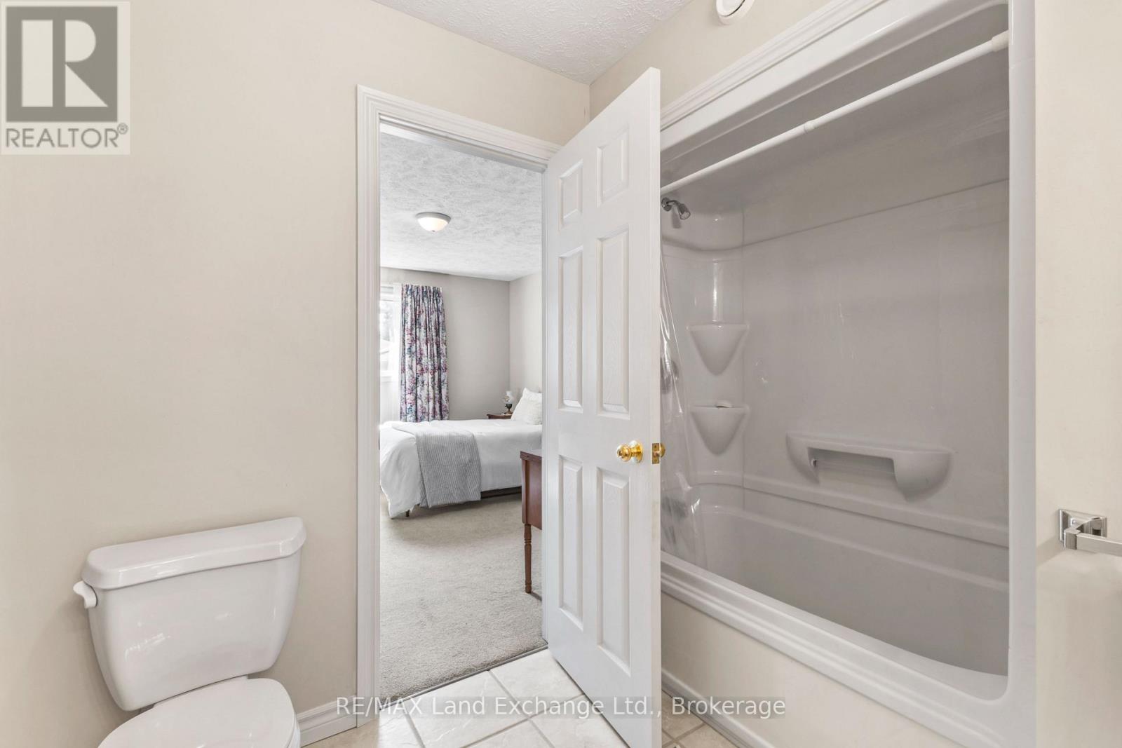 513 Peirson Avenue Property Photo 22