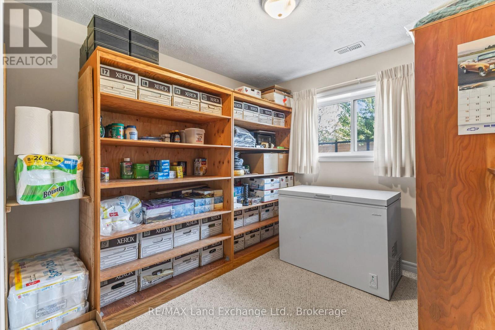 513 Peirson Avenue Property Photo 28