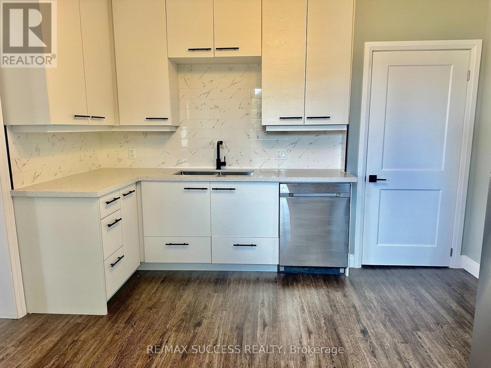 21 Webling Street Property Photo 8