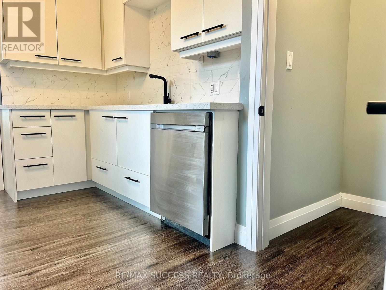 21 Webling Street Property Photo 10