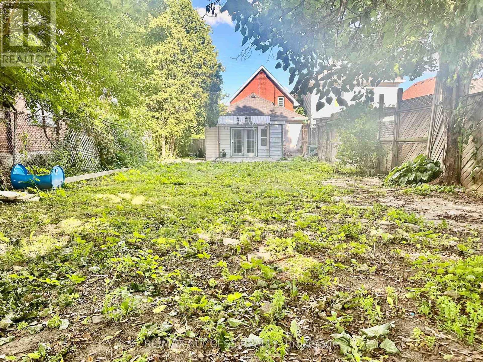 21 Webling Street Property Photo 24