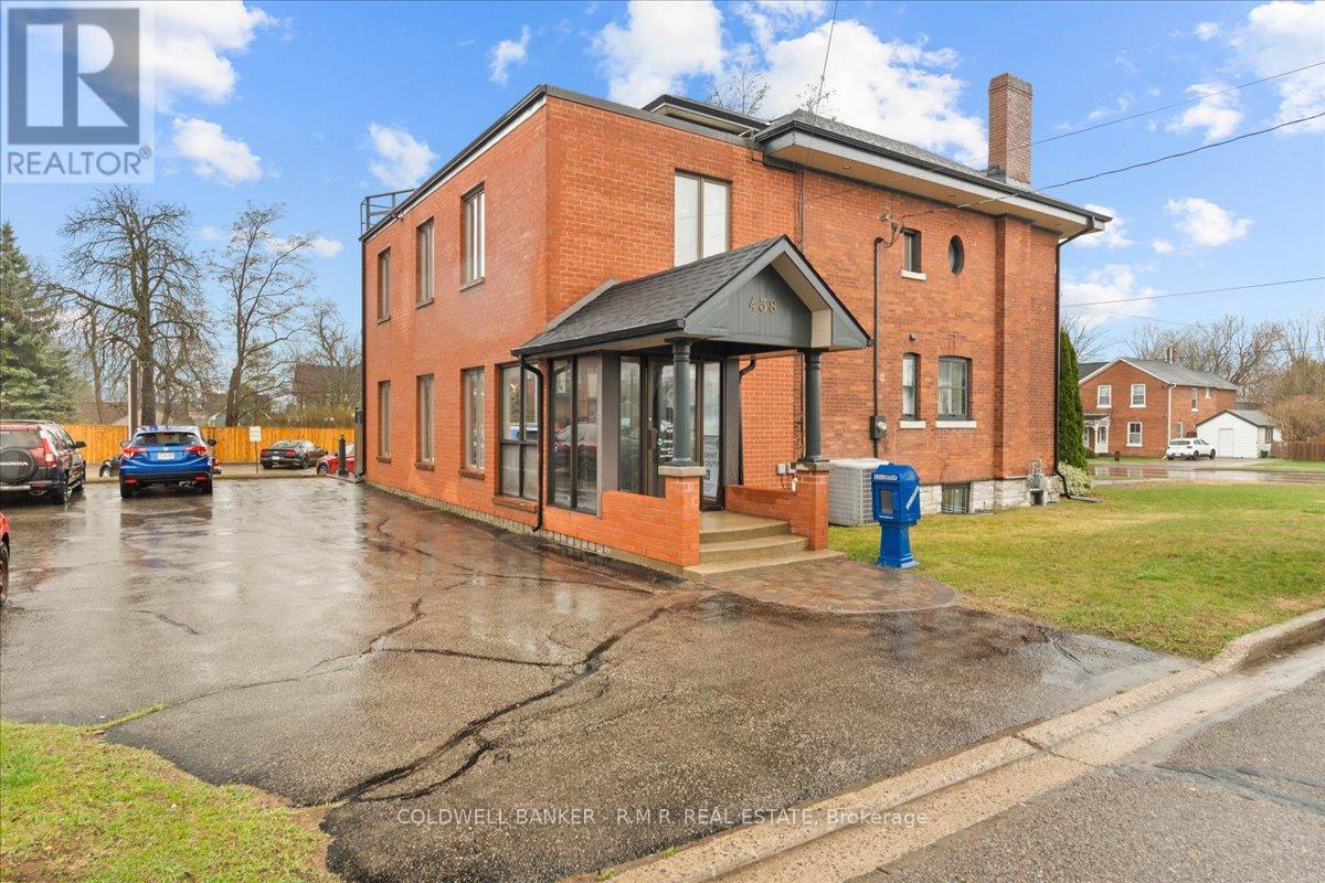 438 Division Street Property Photo 2