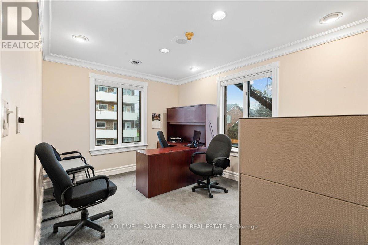 438 Division Street Property Photo 10