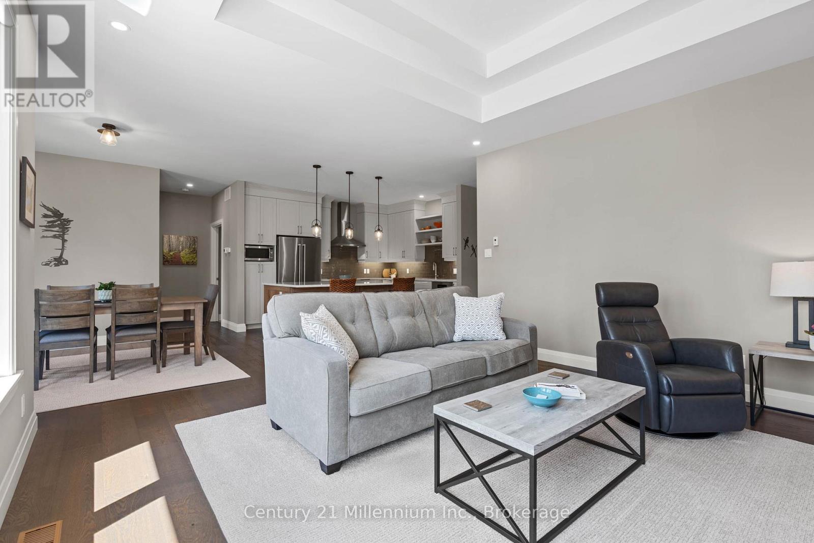 401 Algoma Crescent Property Photo 15