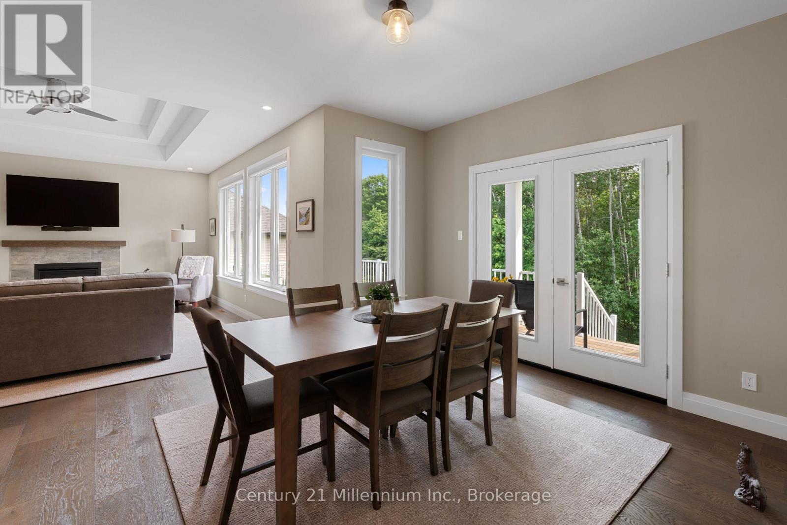 401 Algoma Crescent Property Photo 23