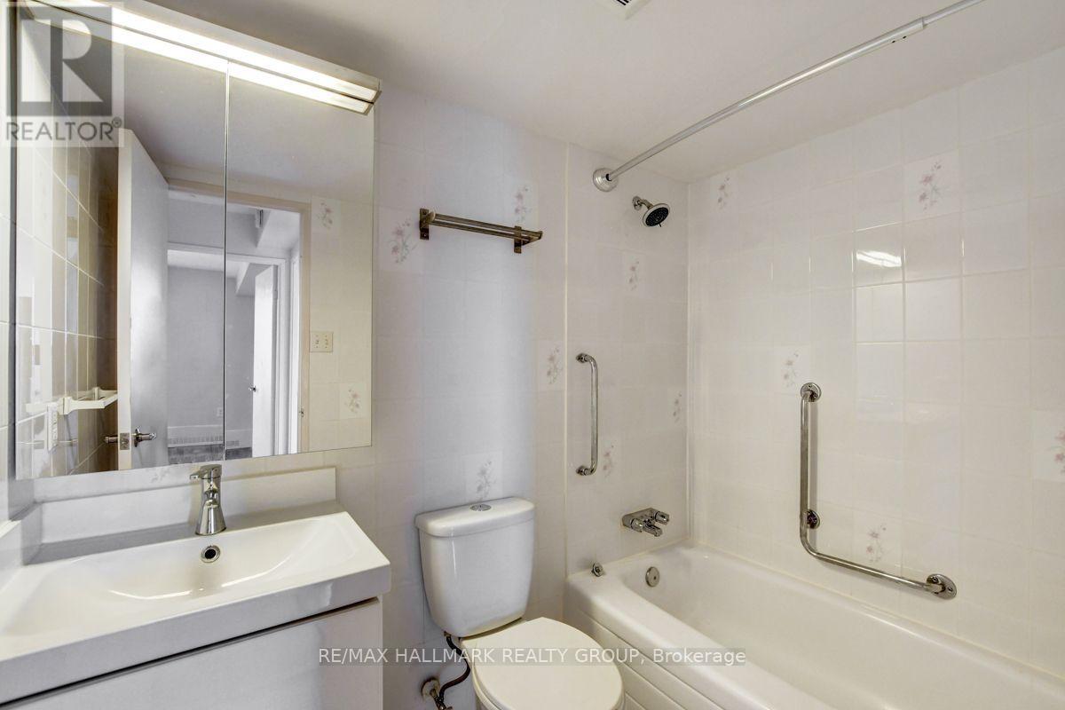 1003 - 665 Bathgate Drive Property Photo 32