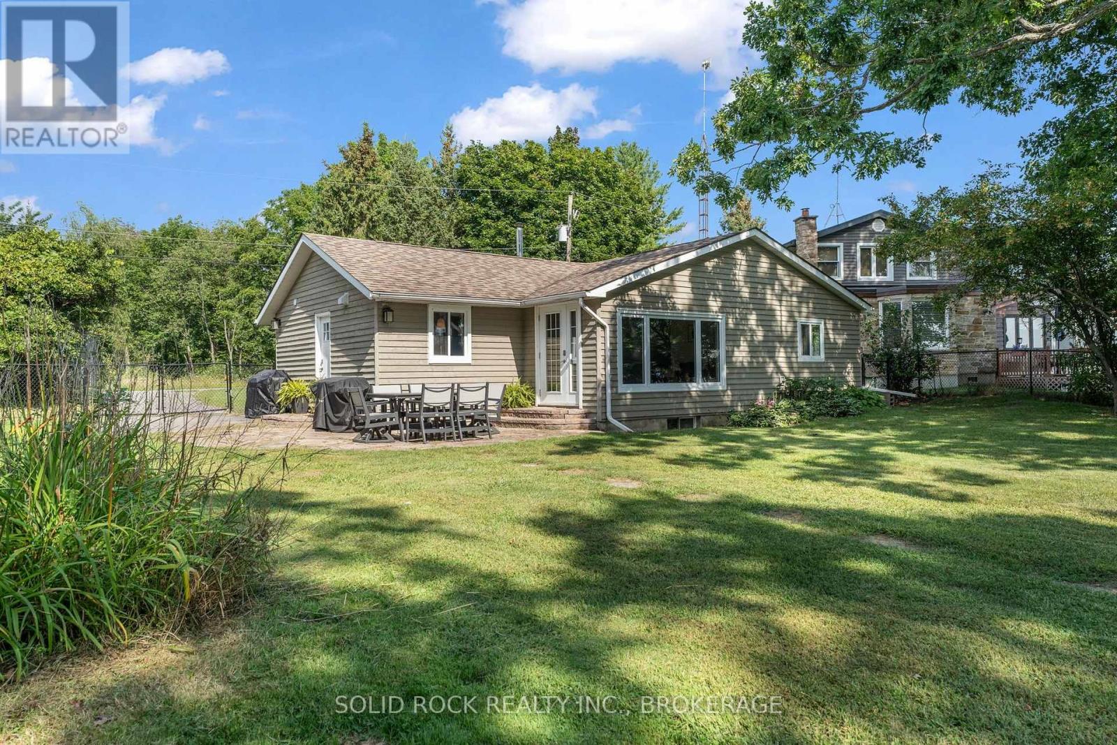 65 Blue Heron Lane Property Photo 4