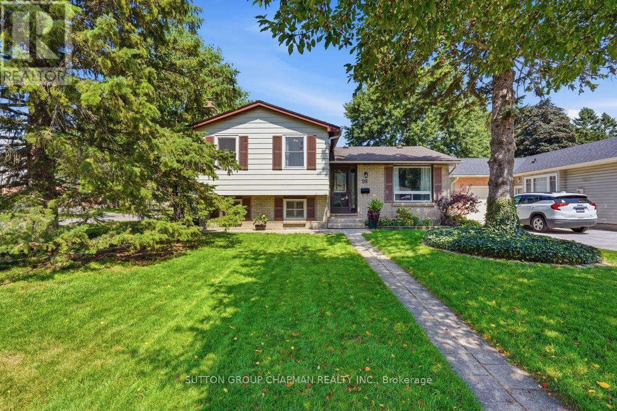 99 Inverary Crescent Property Photo 1