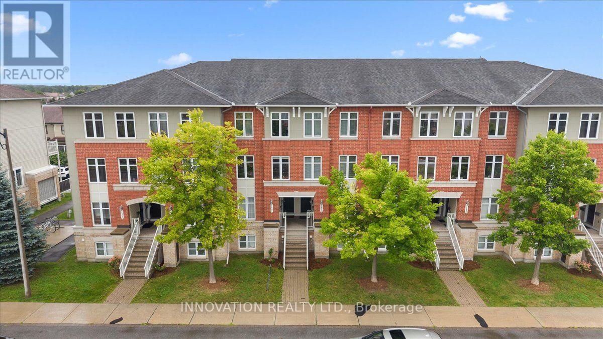742b Chapman Mills Drive Property Photo 2
