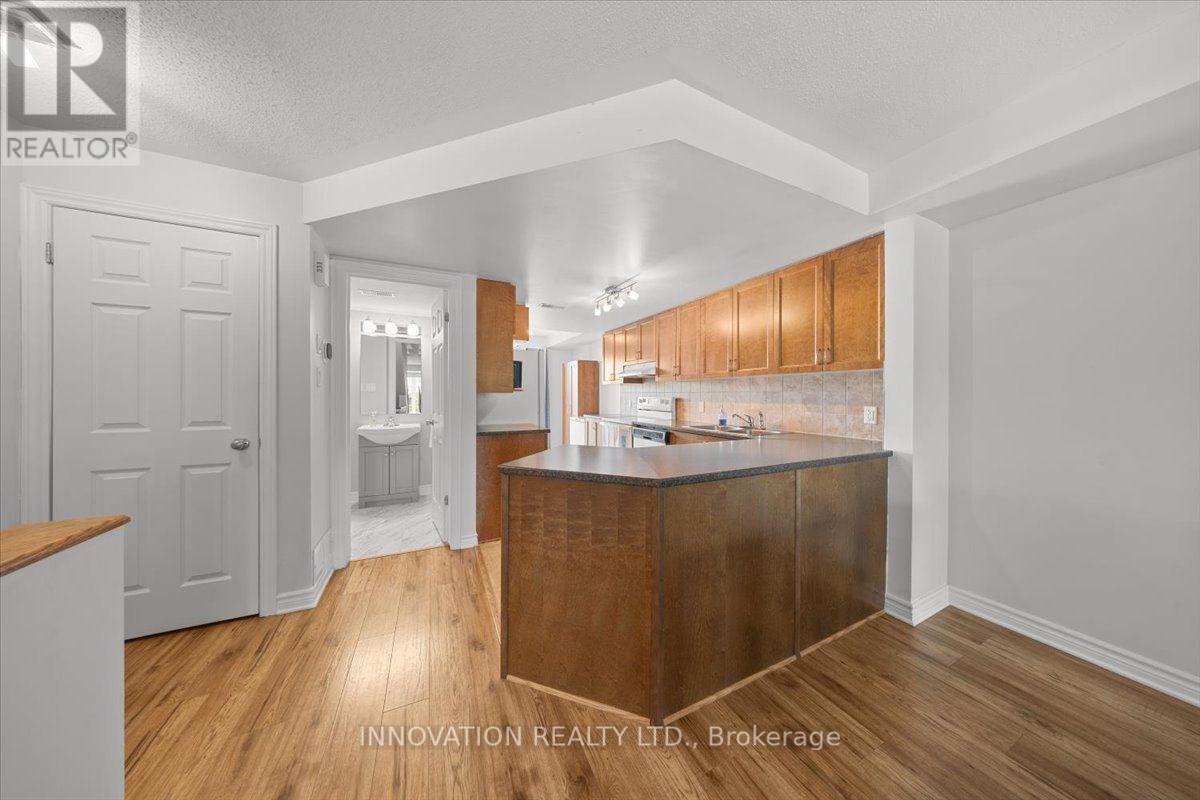 742b Chapman Mills Drive Property Photo 3