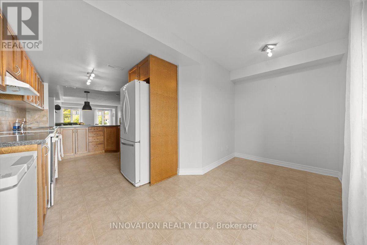 742b Chapman Mills Drive Property Photo 10
