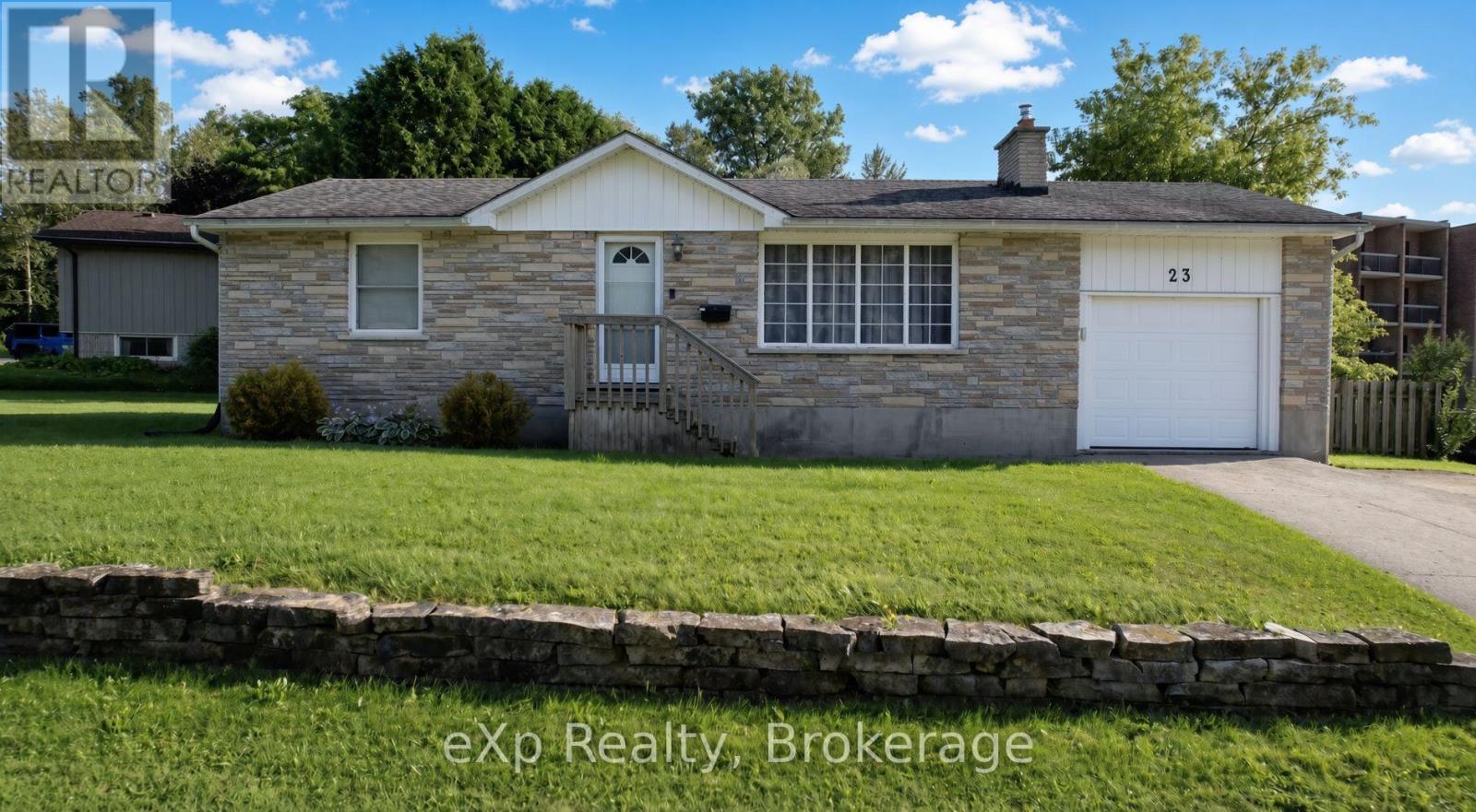 23 Valleyside Drive Property Photo 1