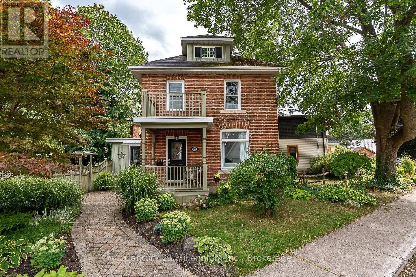 169 5th A Street E Property Photo 1