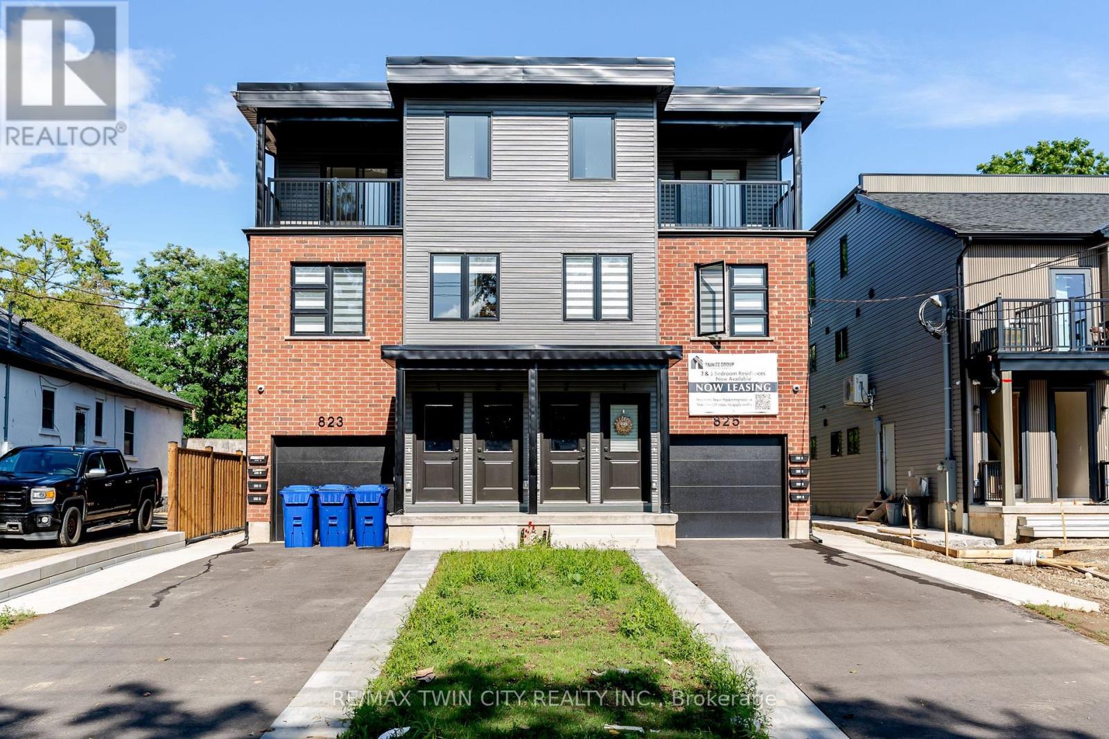 4 - 825 Stirling Avenue S Property Photo 1