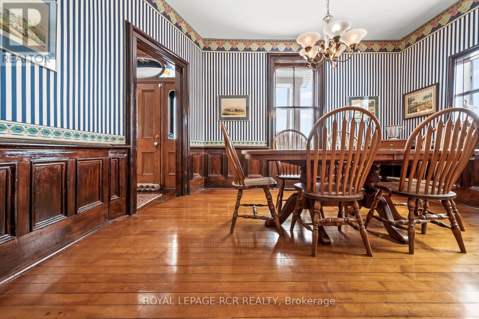 5600 Fourth Line Property Photo 16