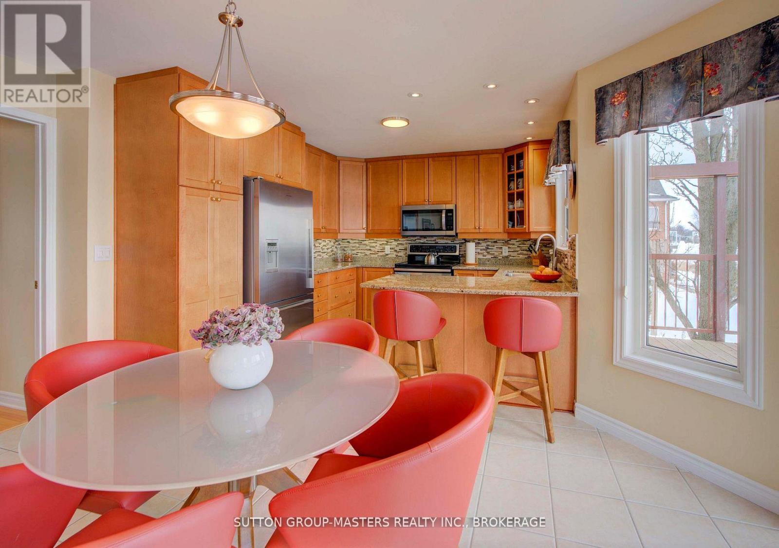24 Glenora Drive Property Photo 14