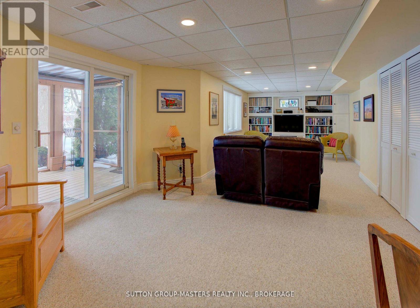 24 Glenora Drive Property Photo 38