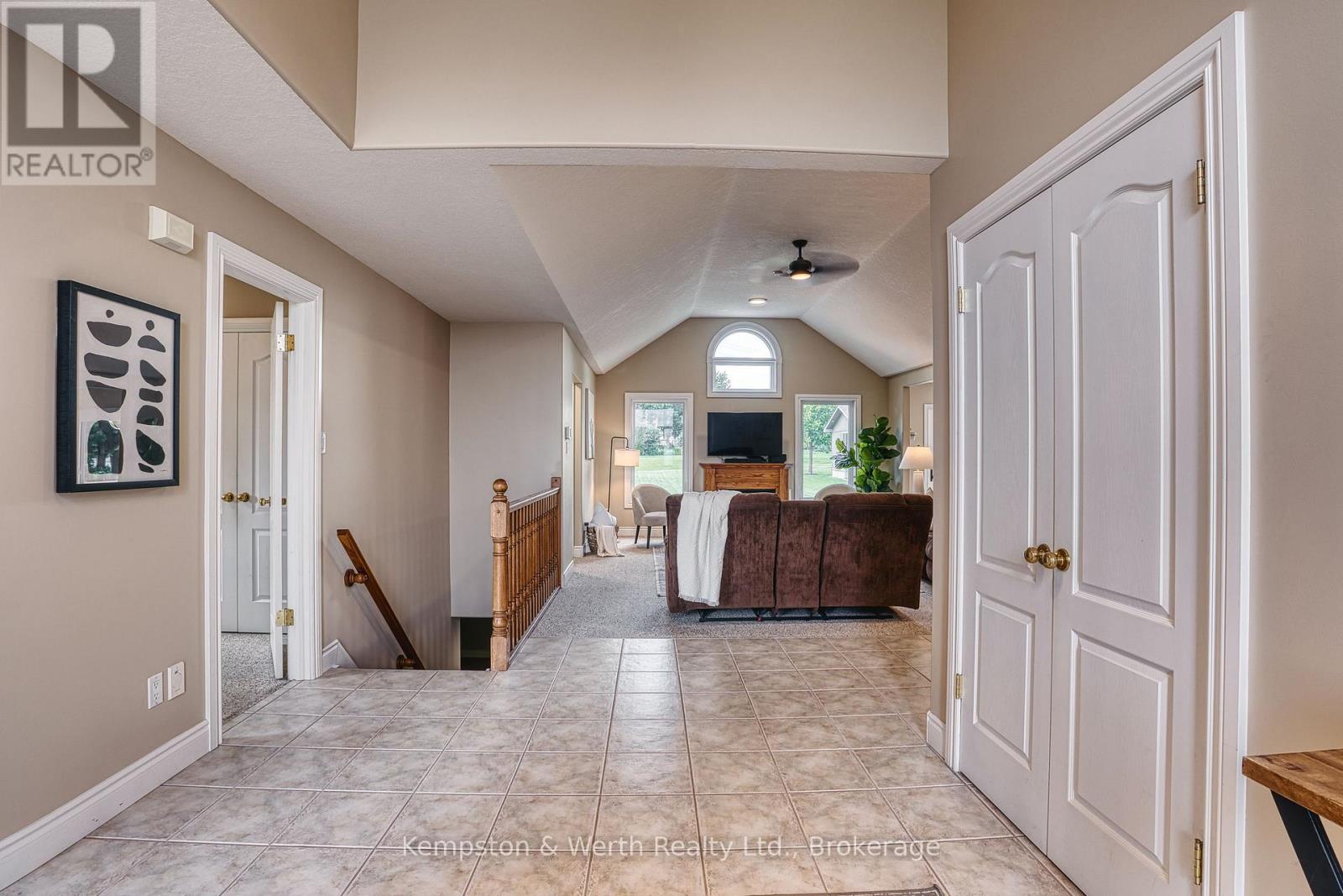 635 Riverview Drive Property Photo 8
