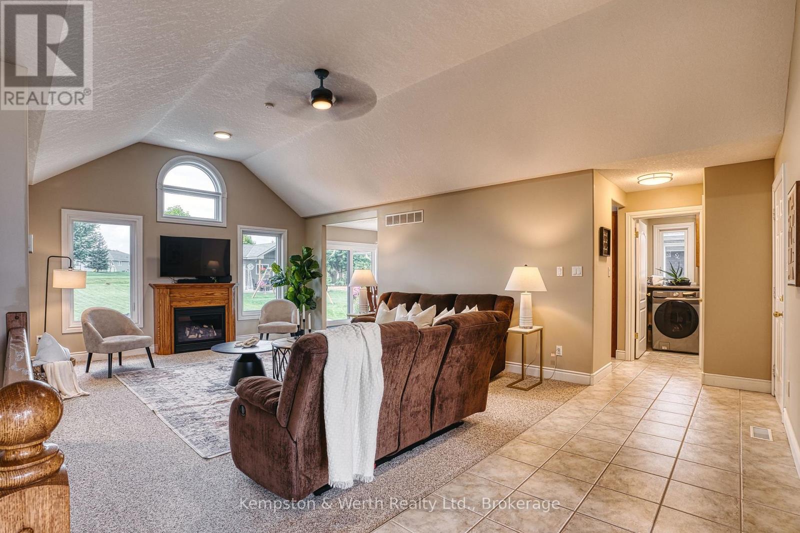 635 Riverview Drive Property Photo 11