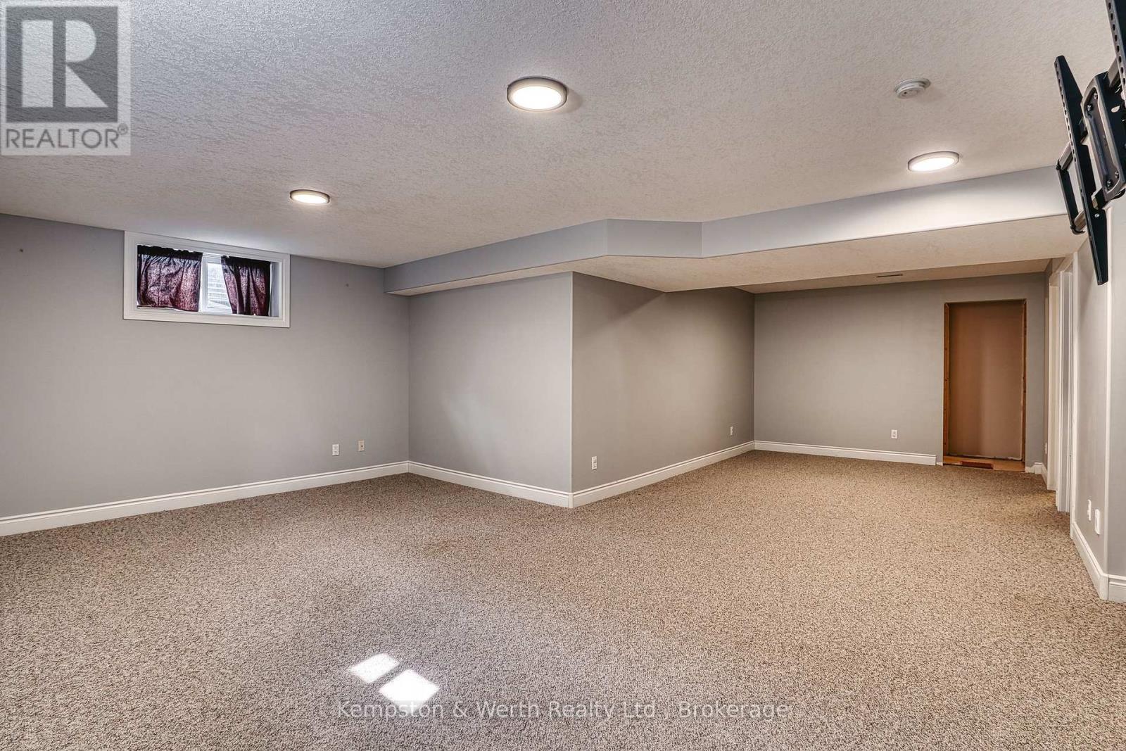 635 Riverview Drive Property Photo 29