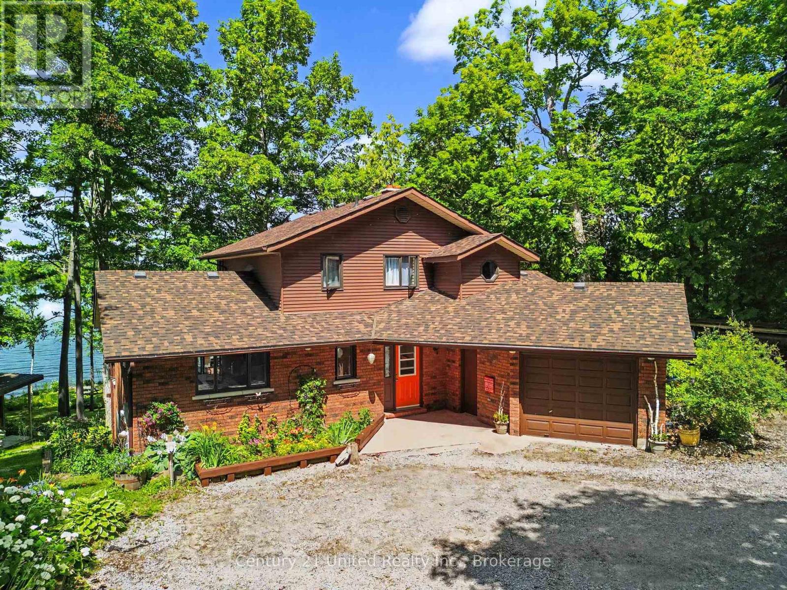 113 Sugarbush Crescent Property Photo 1