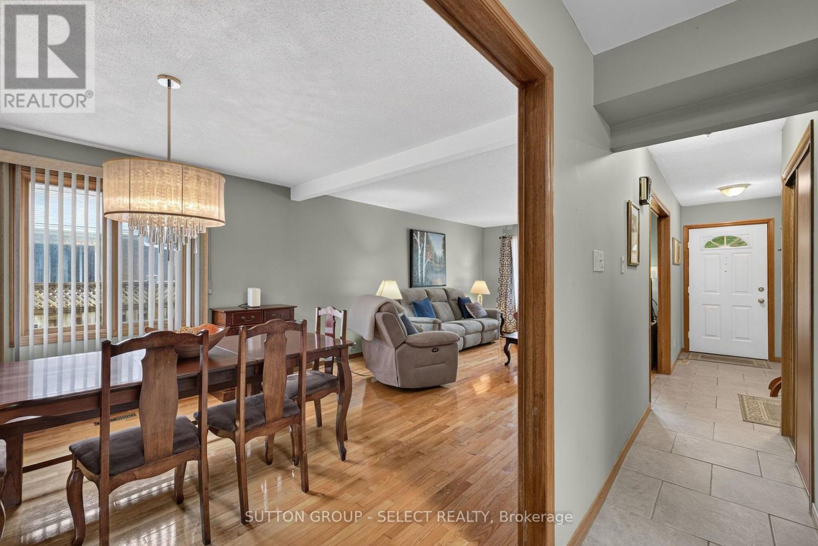 1769 Jalna Boulevard Property Photo 7