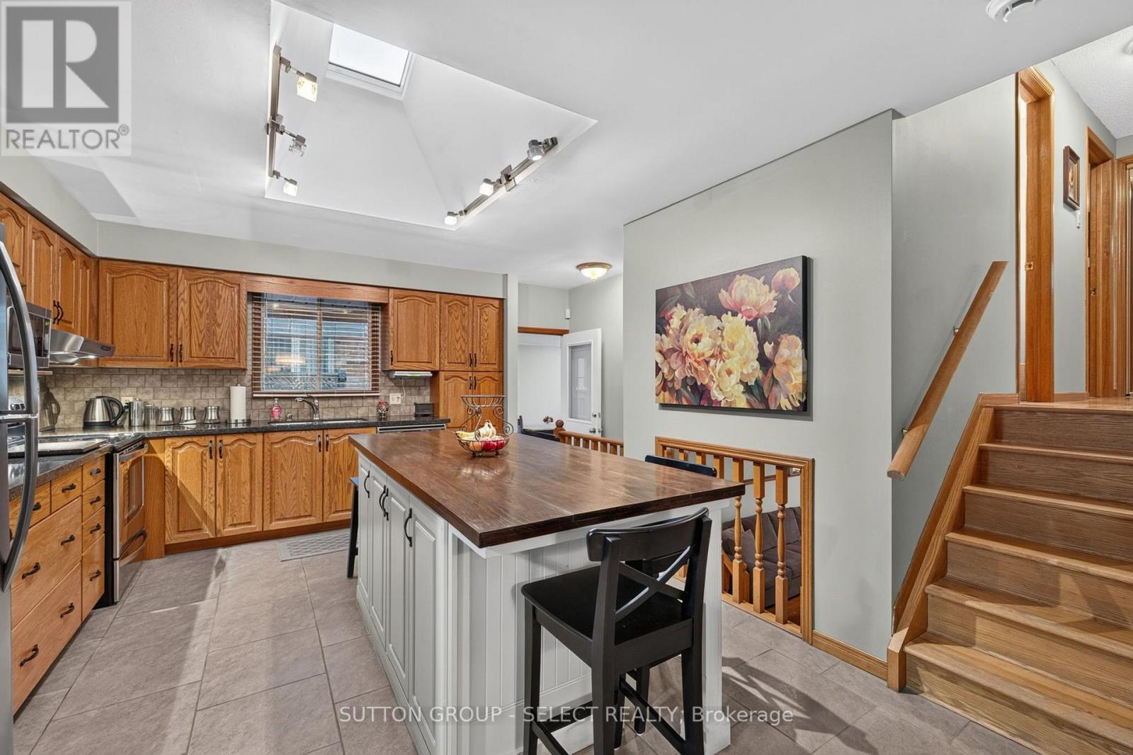 1769 Jalna Boulevard Property Photo 12