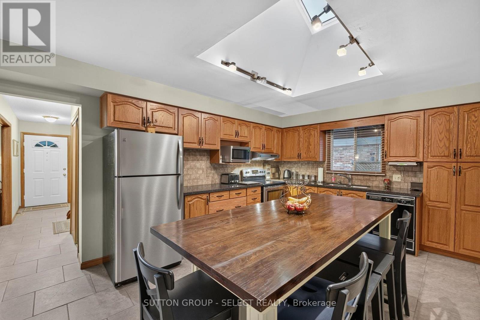1769 Jalna Boulevard Property Photo 13