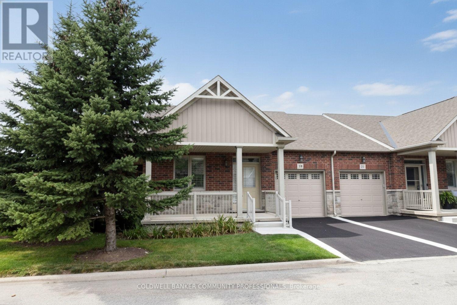 19 Stickland Lane Property Photo 3