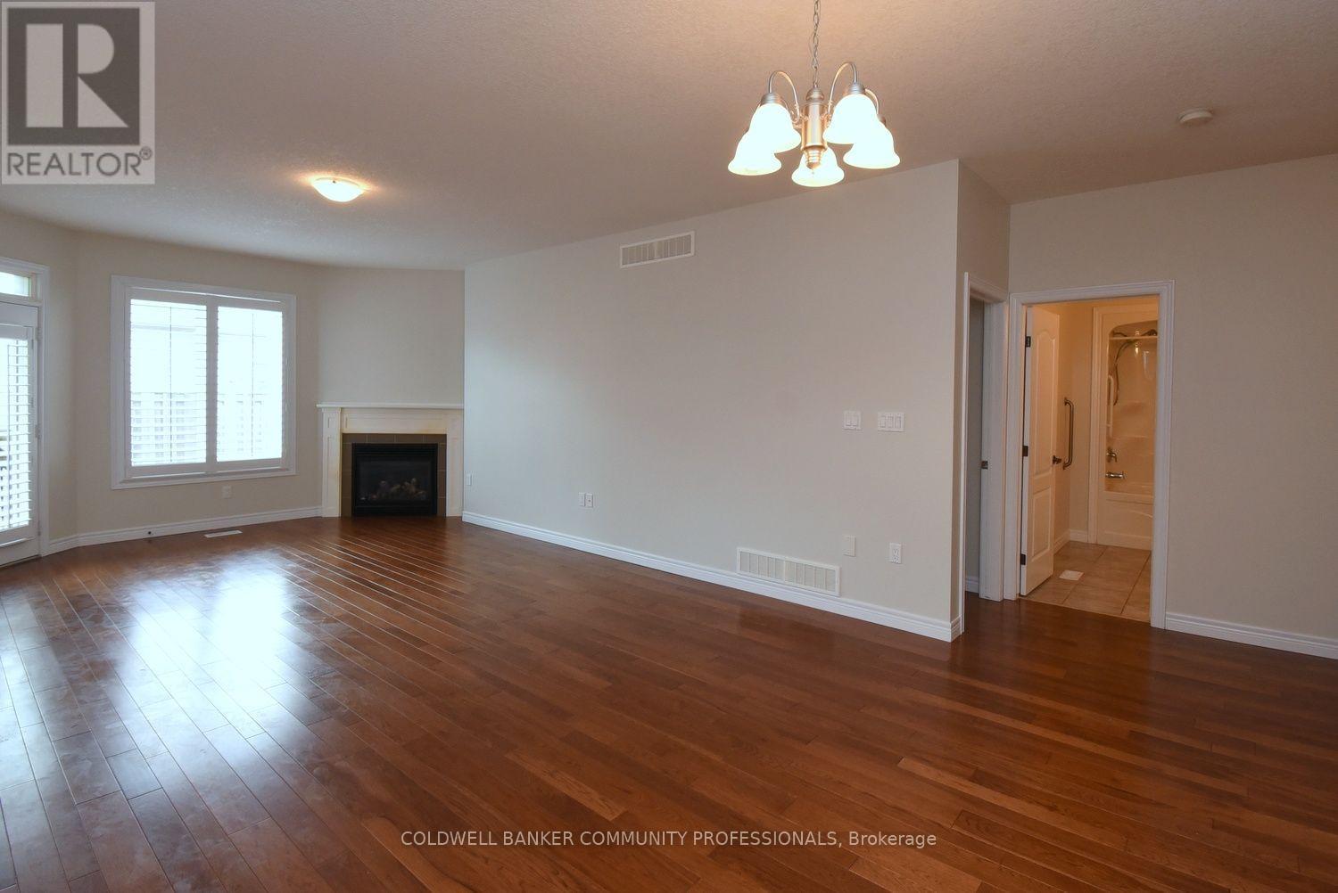 19 Stickland Lane Property Photo 10