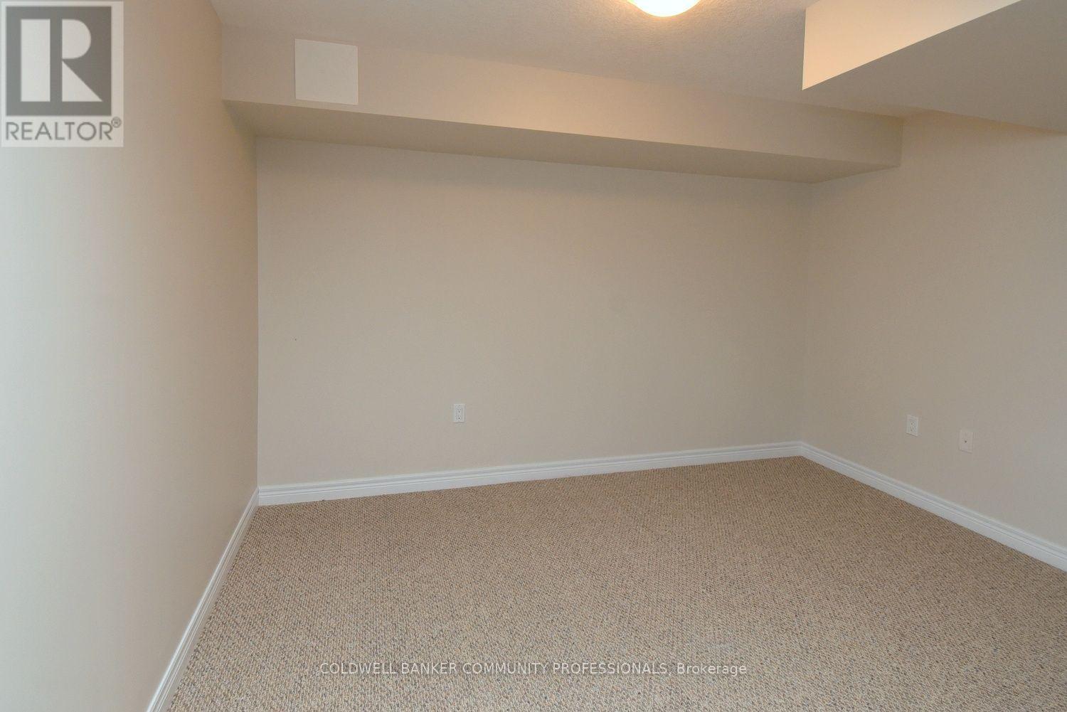 19 Stickland Lane Property Photo 32