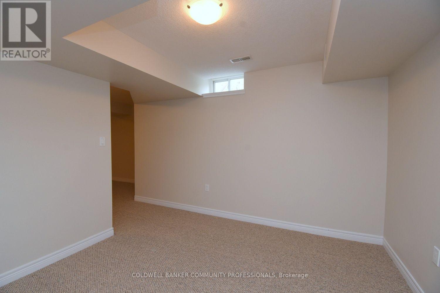 19 Stickland Lane Property Photo 33