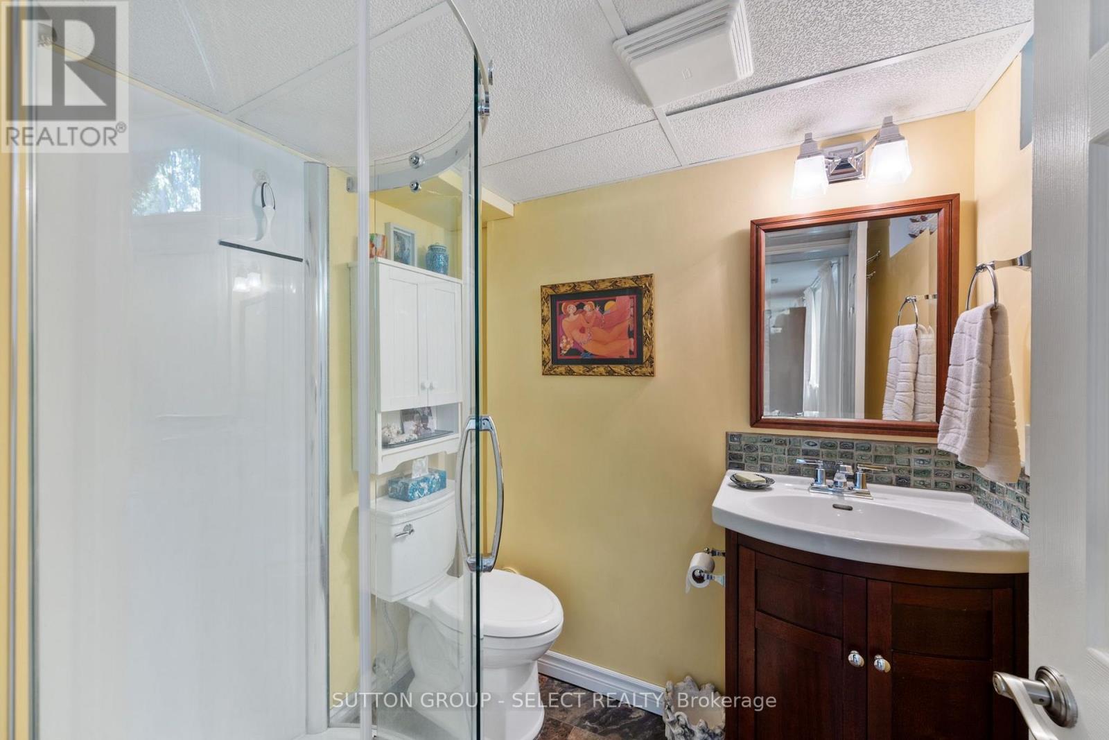 536 Adevon Avenue Property Photo 33