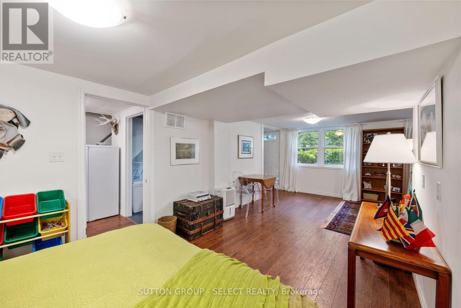 536 Adevon Avenue Property Photo 33