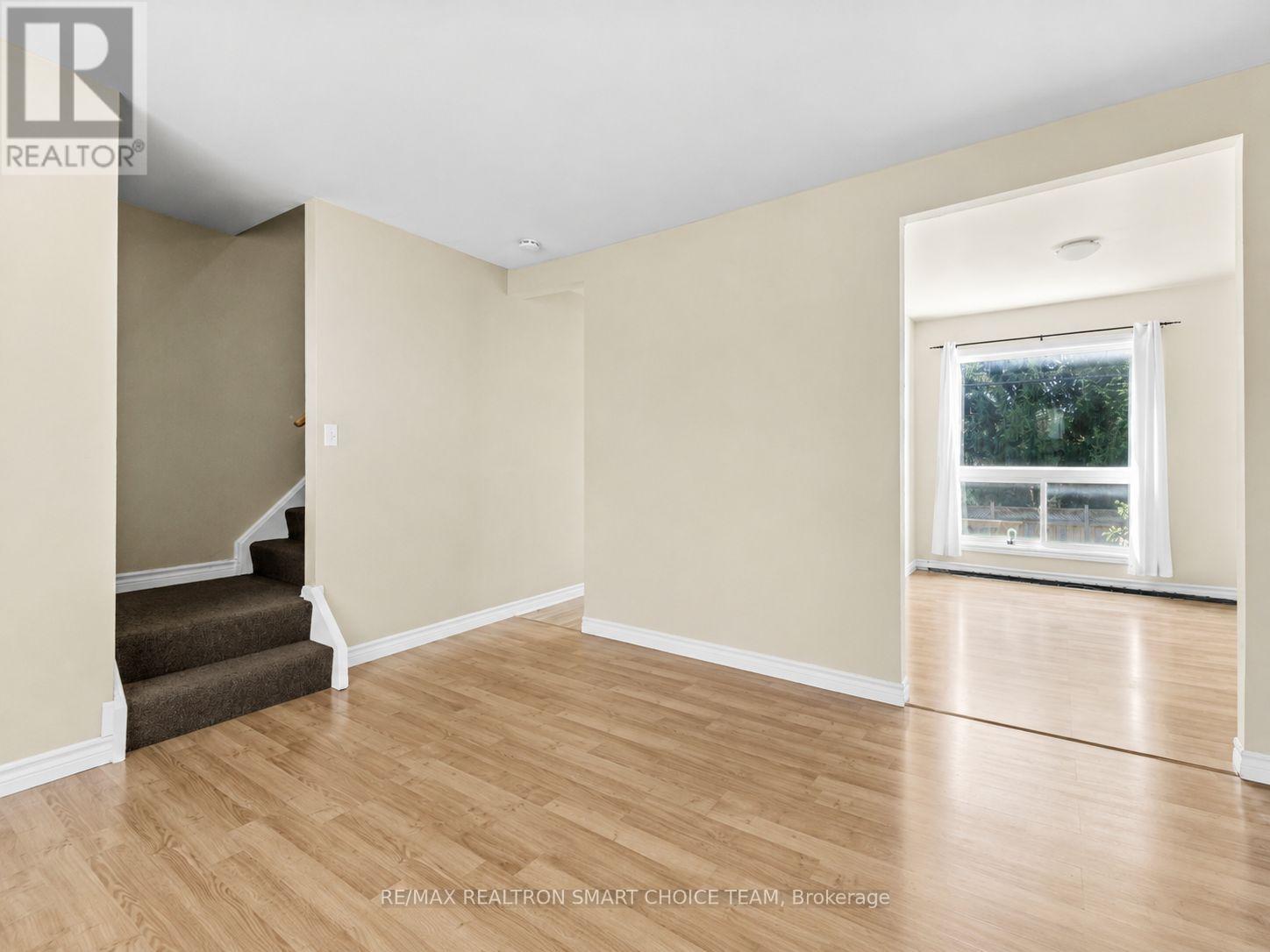 971 Oakview Avenue Property Photo 11