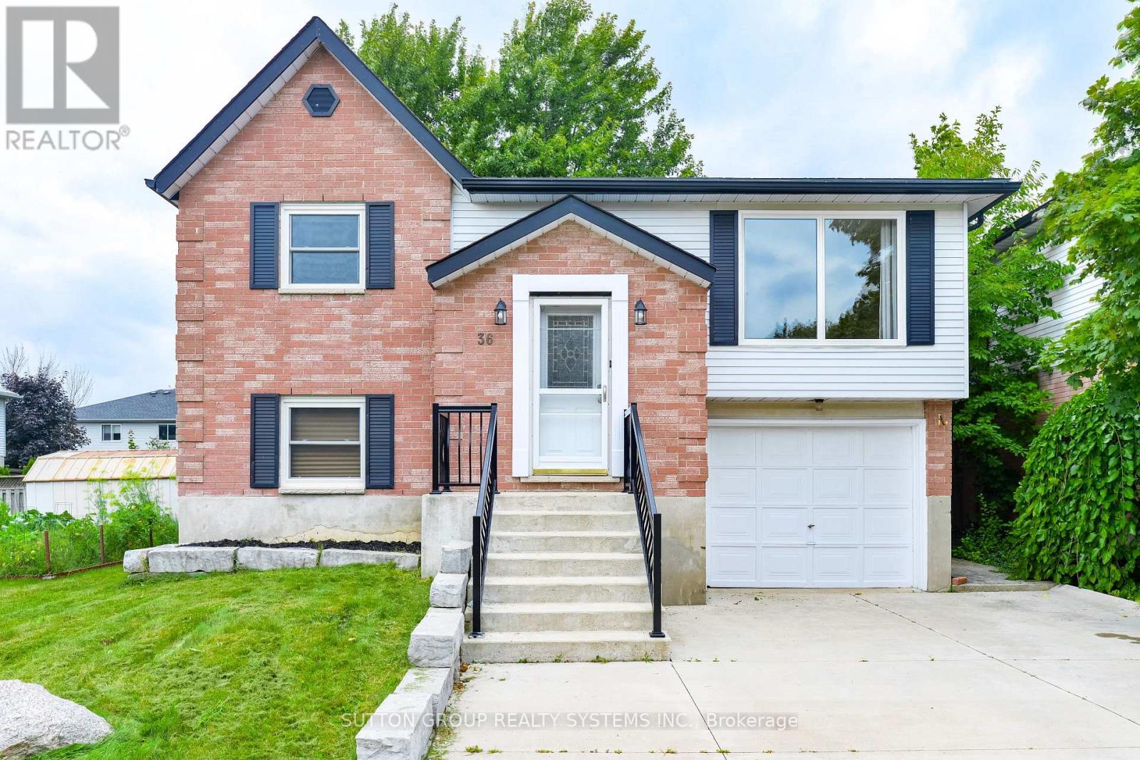 Upper - 36 Enfield Drive Photo de la propriété 1
