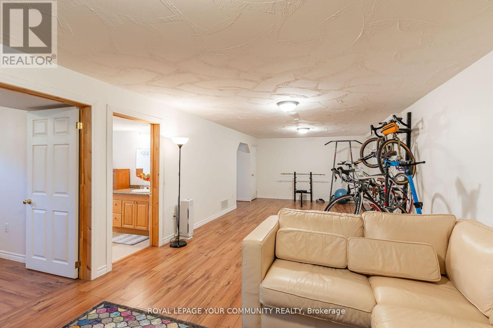 3895 Loop Road Property Photo 17