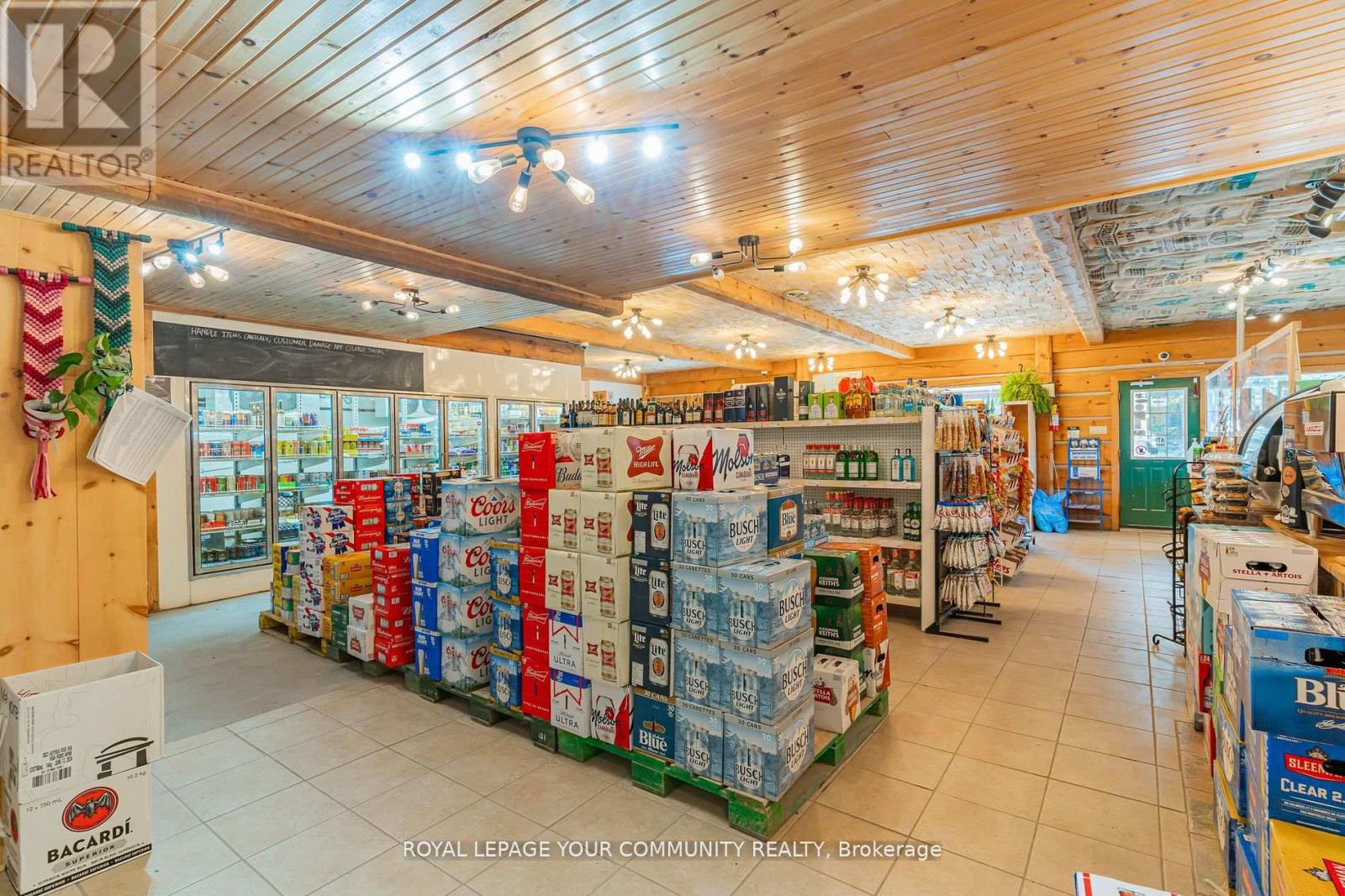 3895 Loop Road Property Photo 26