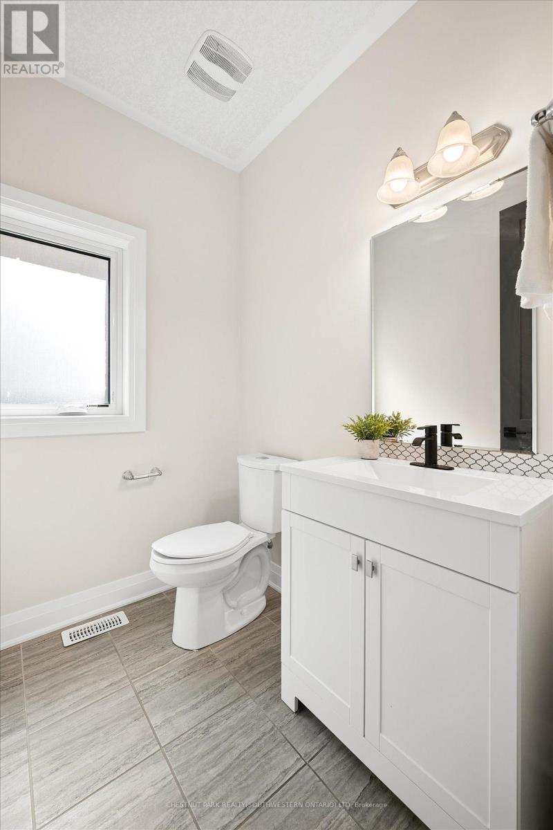 163 Redtail Street Property Photo 18
