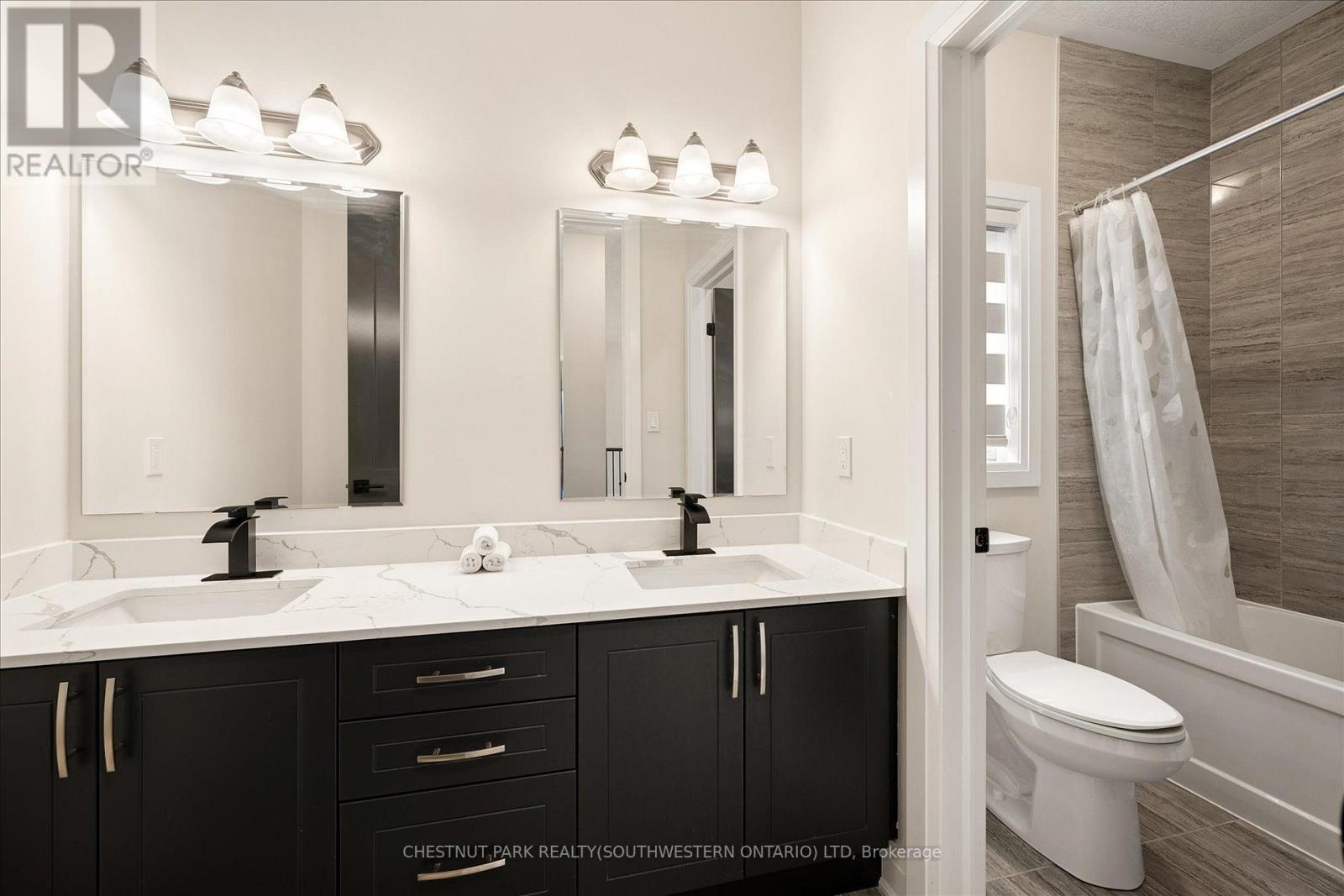 163 Redtail Street Property Photo 34