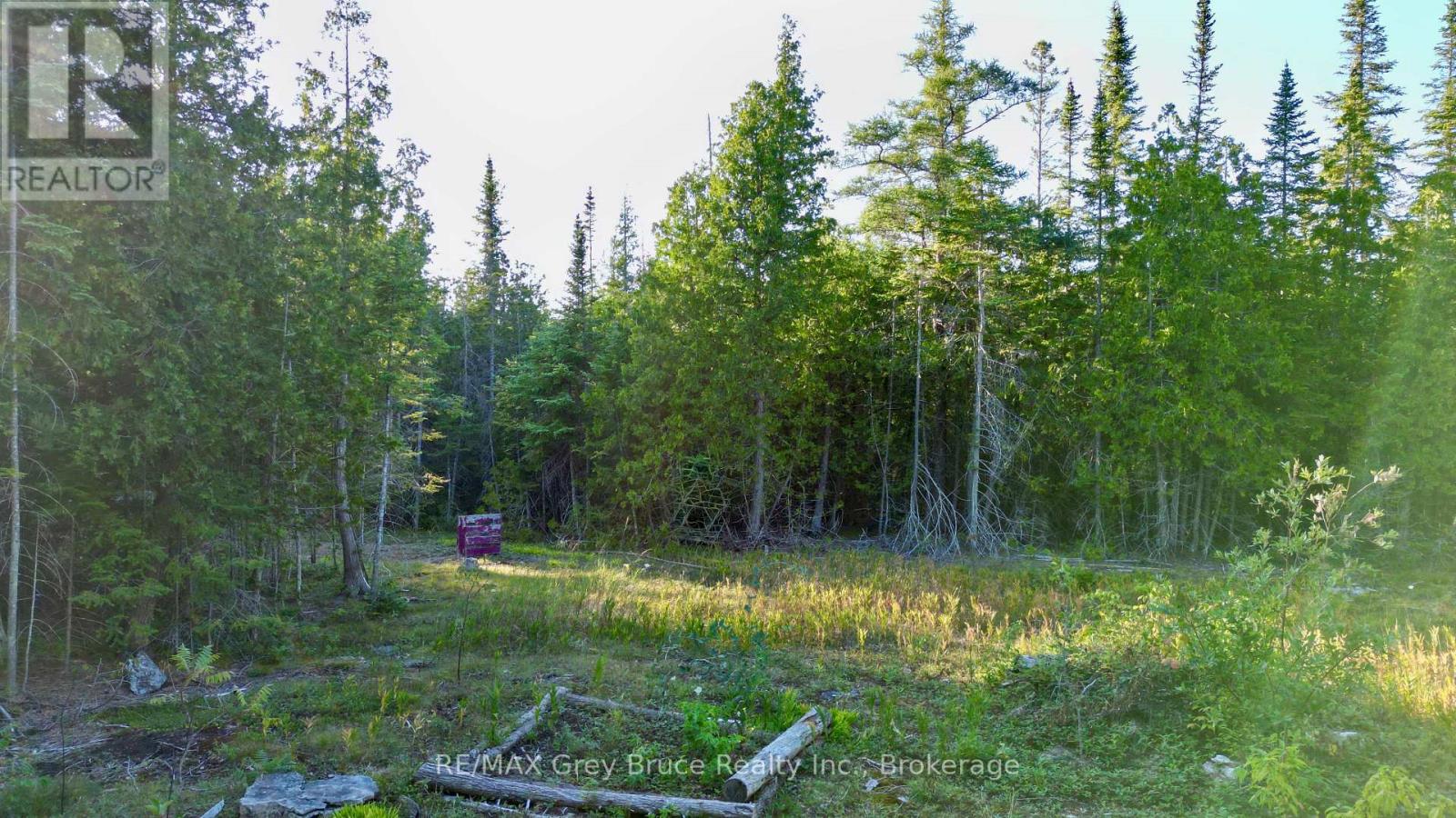 8 Devils Glen Property Photo 10