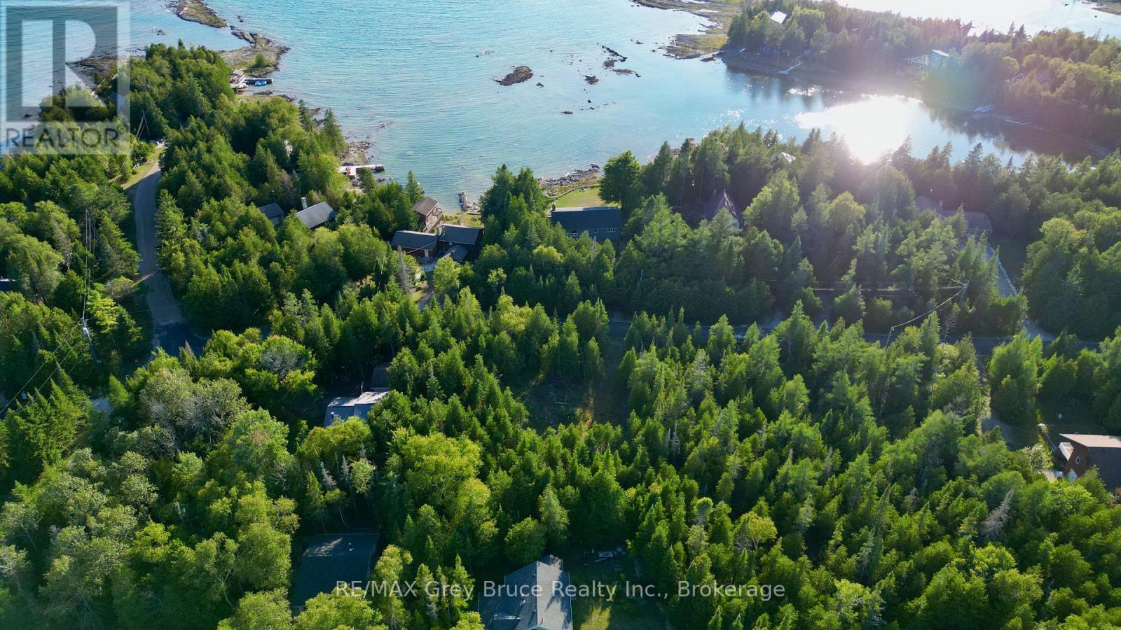 8 Devils Glen Property Photo 14