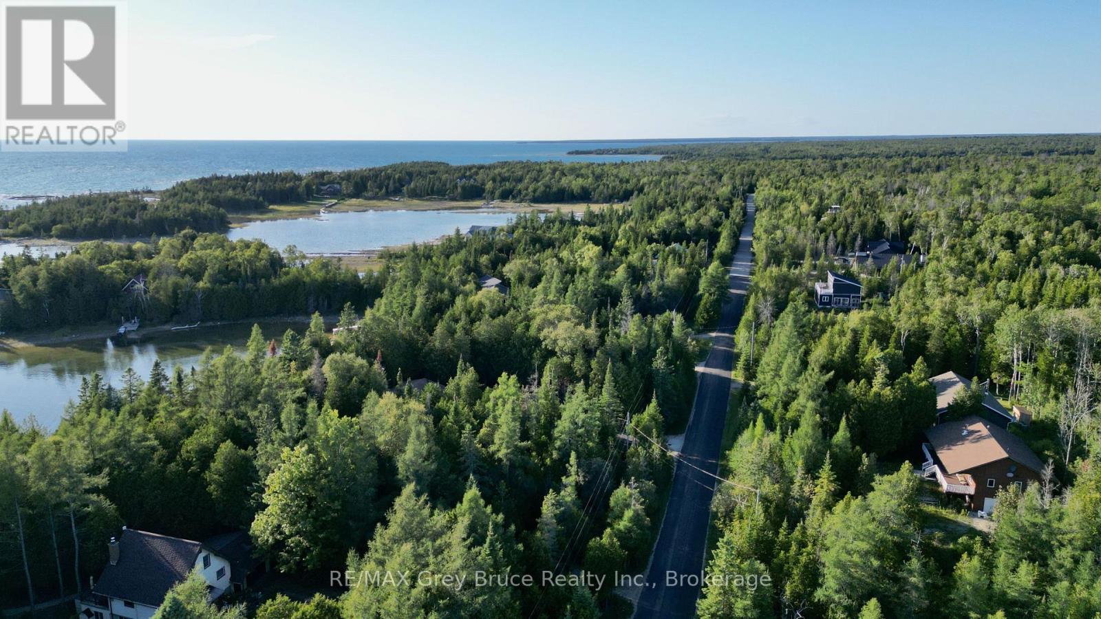 8 Devils Glen Property Photo 21
