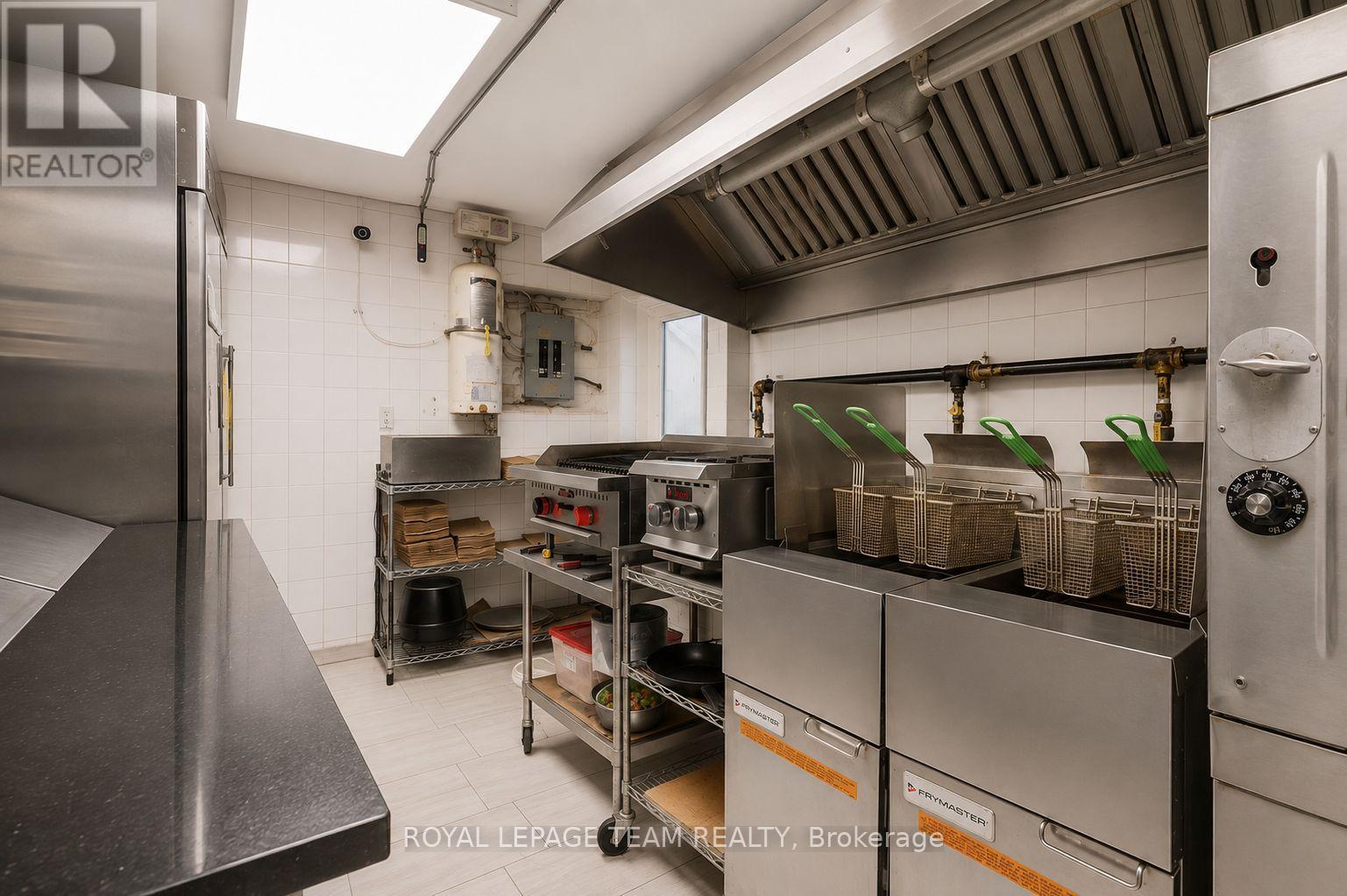 6594 Fourth Line Road Property Photo 14