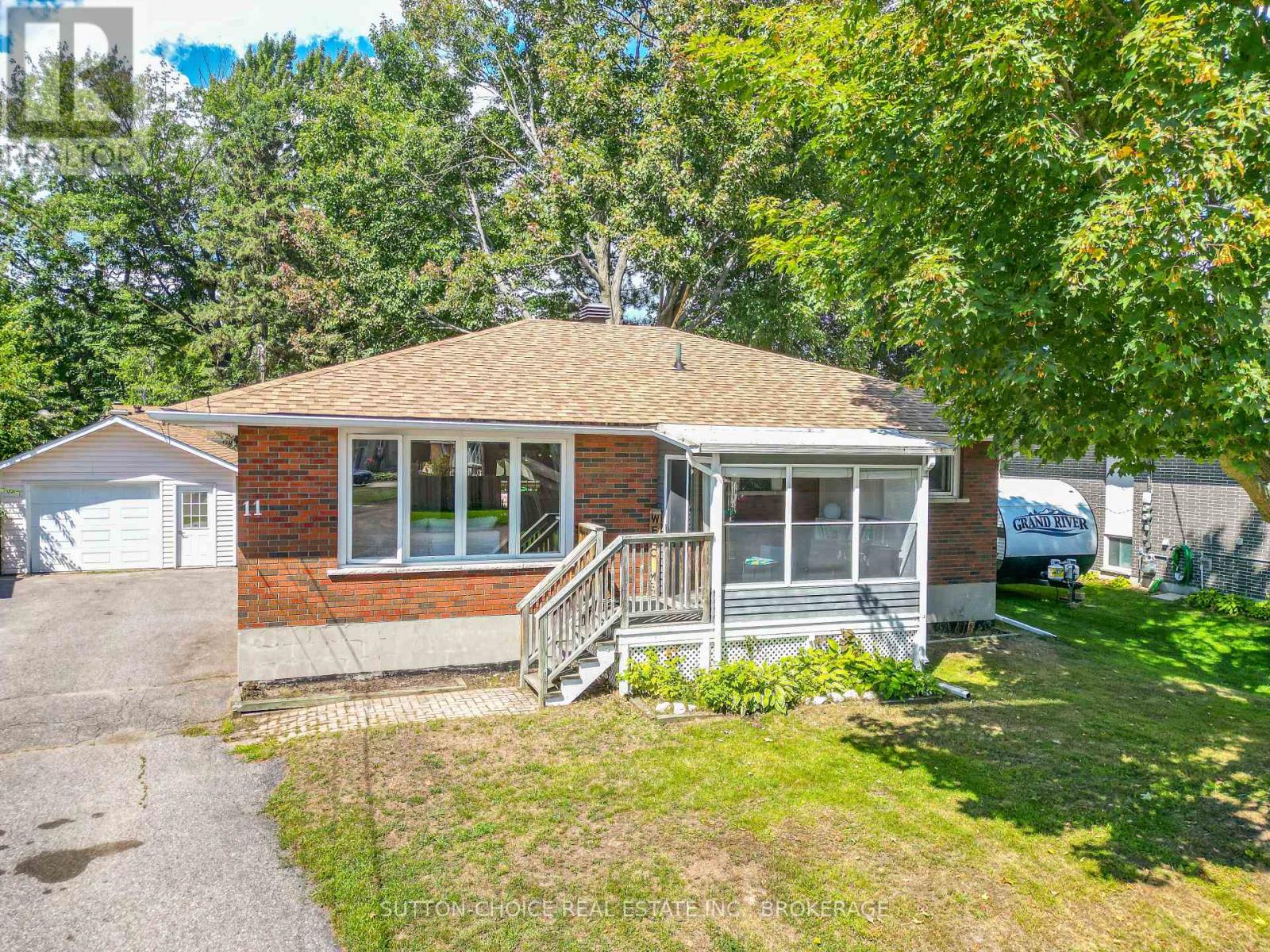 11 Milford Crescent Photo de la propriété 1