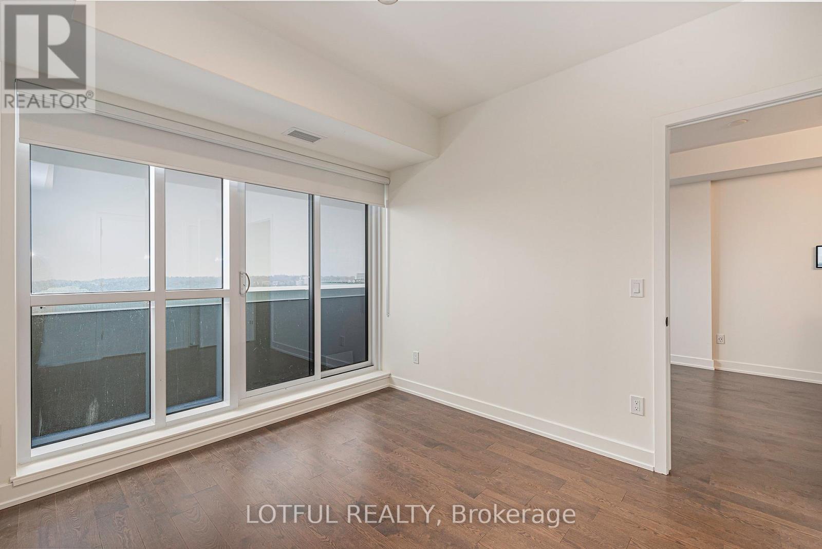 1305 - 560 Rideau Street Property Photo 19