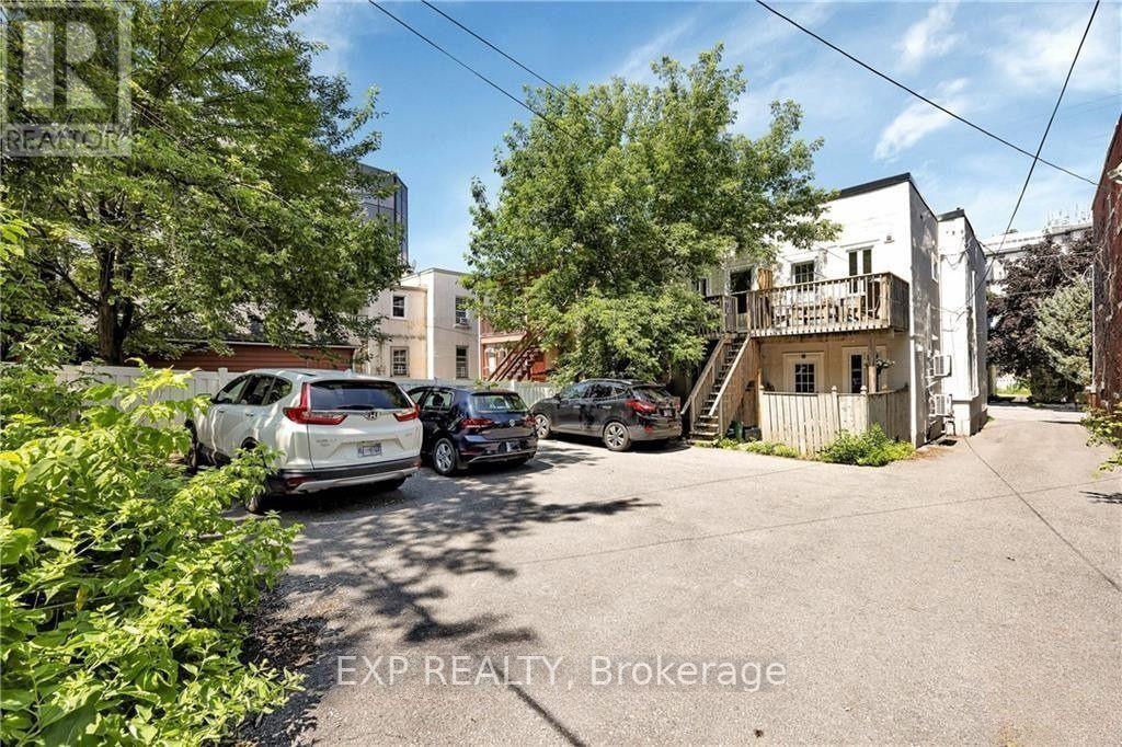 52 St Andrew Street Property Photo 35