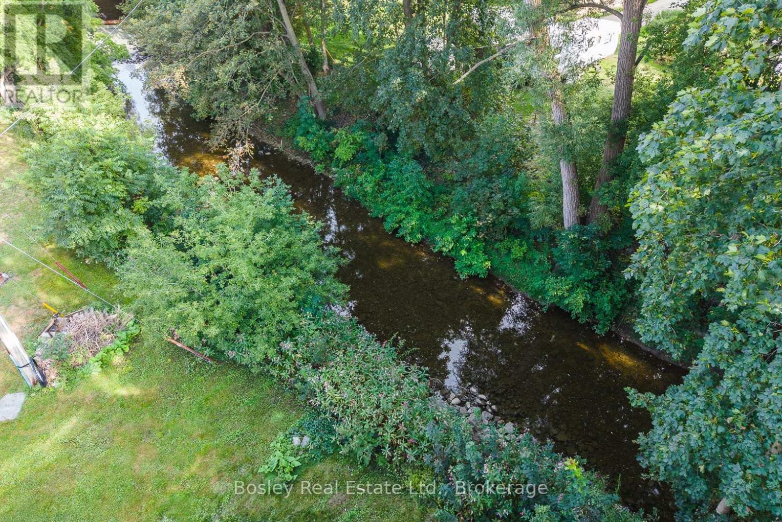 30 Elora Street S Property Photo 6