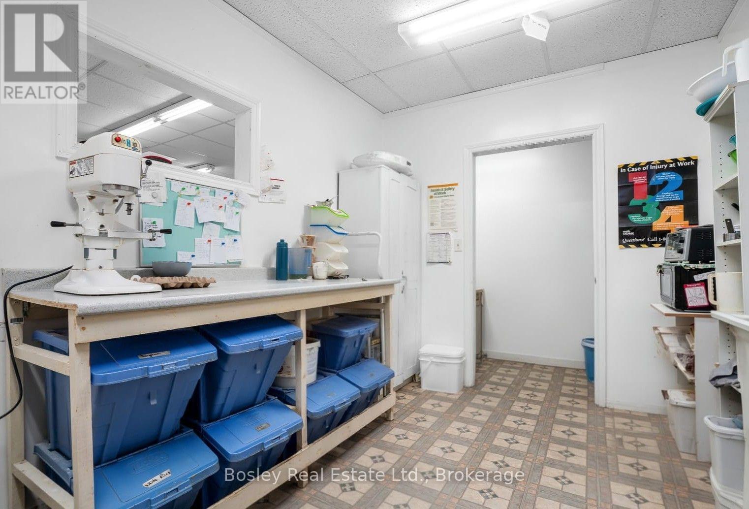 30 Elora Street S Property Photo 12