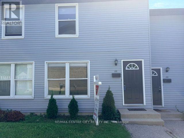 88 - 70 FIDDLERS GREEN ROAD Property Photo 1